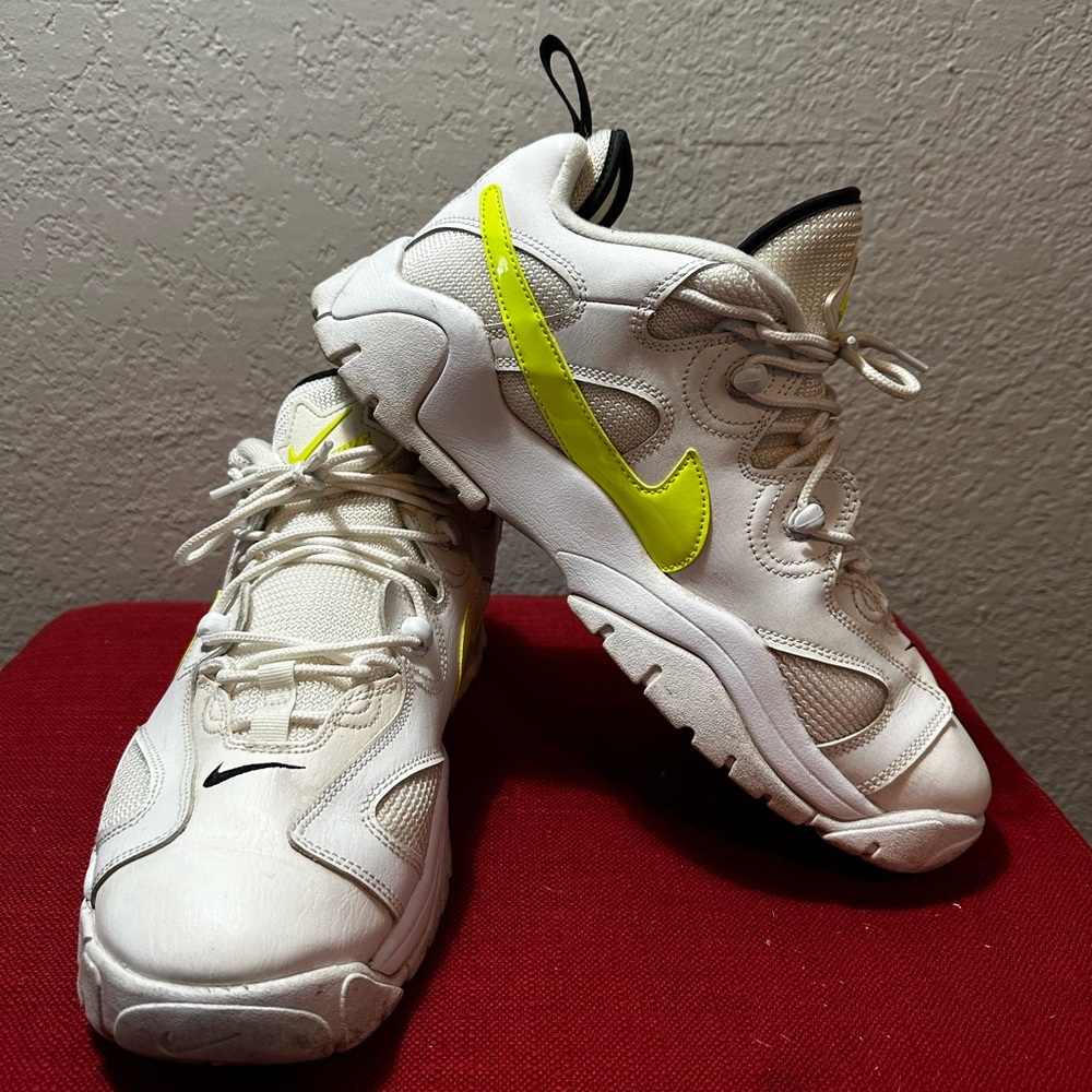 Nike Air Barrage Low